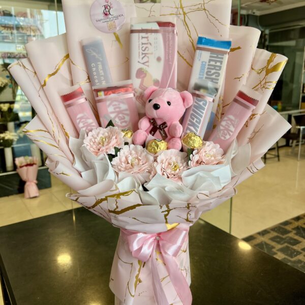 Pink Starlight Chocolate & Flower Bouquet
