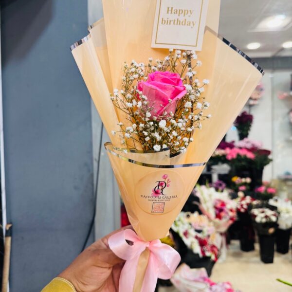 Single Pink Rose Mini Bouquet with Baby’s Breath