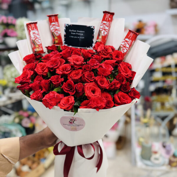 Red Rose & KitKat Chocolate Bouquet