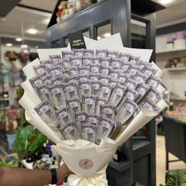Premium Qatari Riyal Cash Bouquet – Wedding Edition