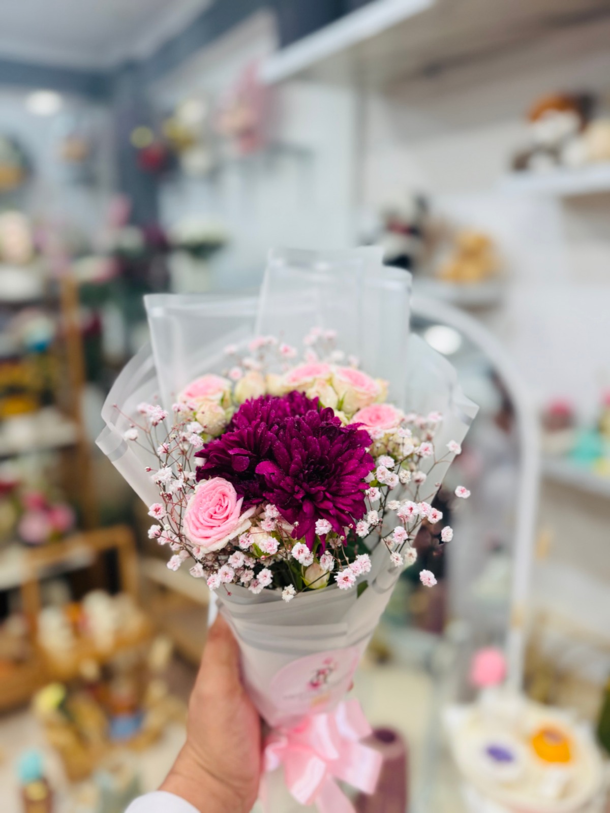 cfec01e7-0856-43bb-8afa-613ab212b8ca Magenta Mum & Pink Rose Petite Bouquet - Image 1